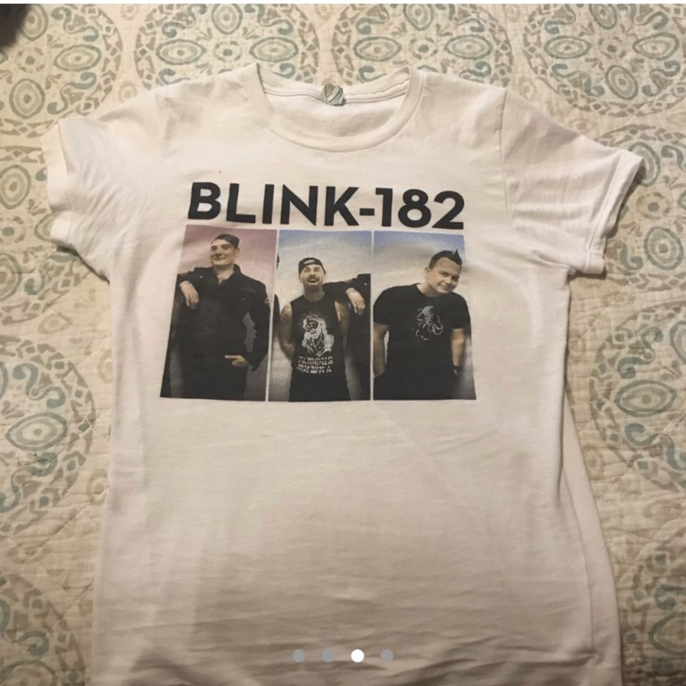 WHITE BLINK-182 TEE